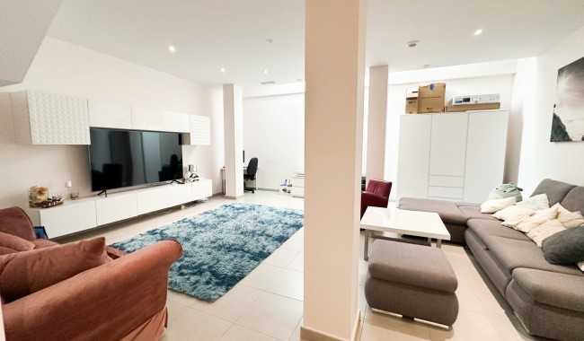 Resale - Villa - Torrevieja - Aguas Nuevas