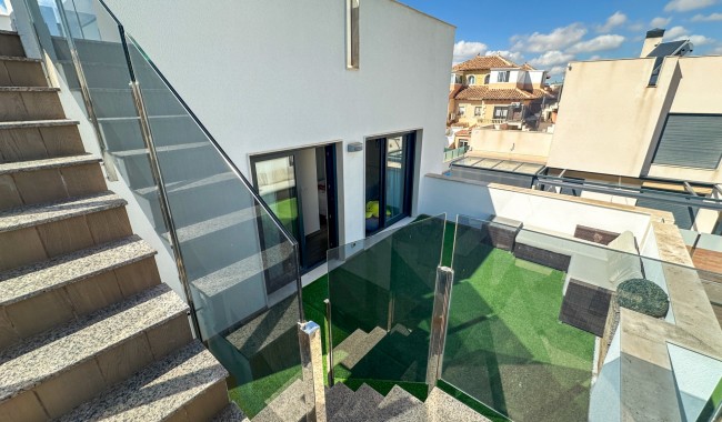 Resale - Villa - Torrevieja - Aguas Nuevas