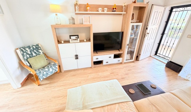 Sprzedaż - Apartament - Los Montesinos - La herrada
