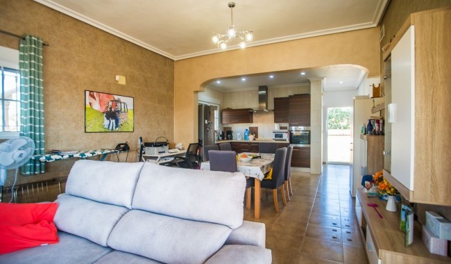 Resale - Villa - Catral