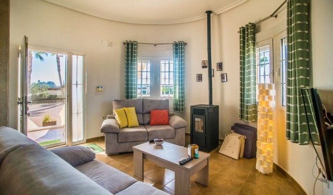 Resale - Villa - Catral