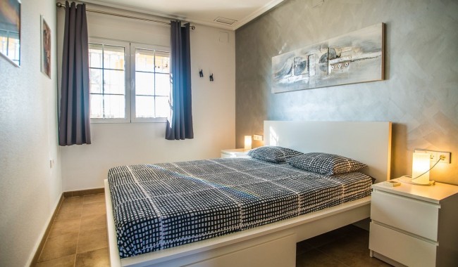 Resale - Villa - Catral