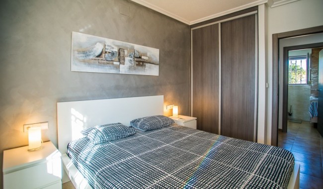 Resale - Villa - Catral