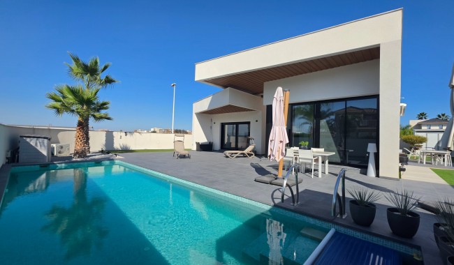 Brukt - Villa - Formentera del Segura - Fincas de La Vega