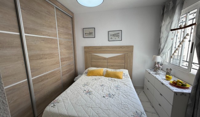 Segunda mano - Apartamento - Orihuela - Entre Naranjos Vistabella