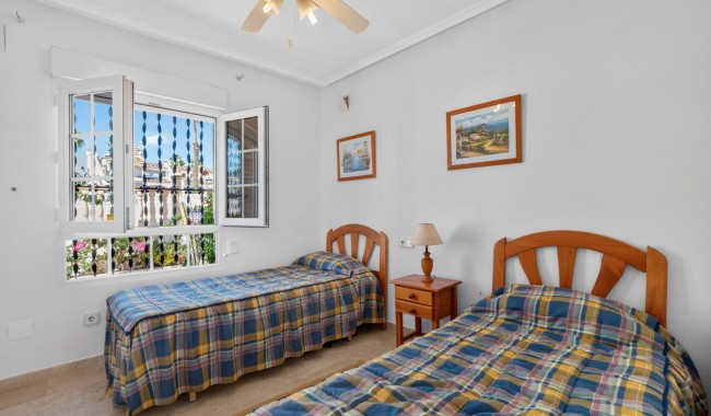 Segunda mano - Villa - Orihuela Costa - Villamartín