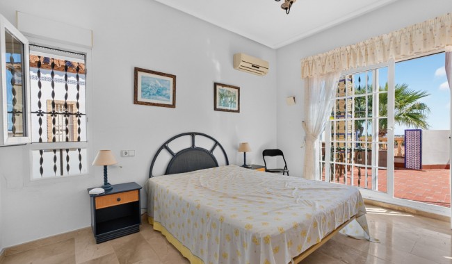 Segunda mano - Villa - Orihuela Costa - Villamartín