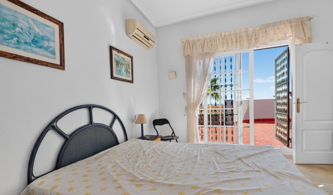 Segunda mano - Villa - Orihuela Costa - Villamartín