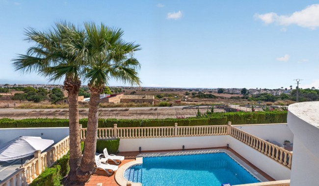 Segunda mano - Villa - Orihuela Costa - Villamartín