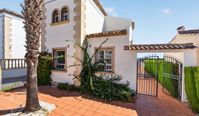 Segunda mano - Villa - Orihuela Costa - Villamartín