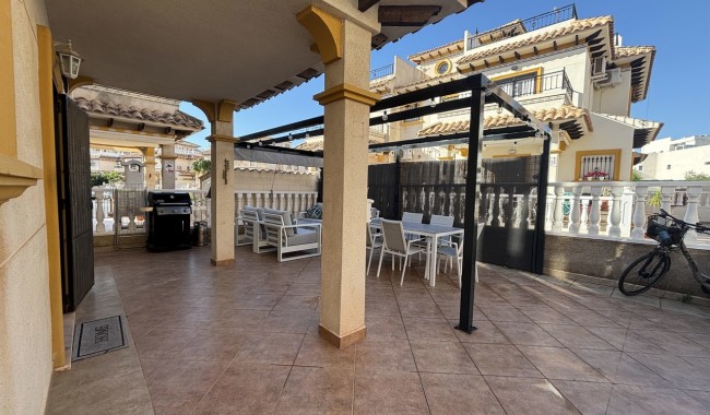 Resale - Townhouse - Orihuela Costa - La Zenia