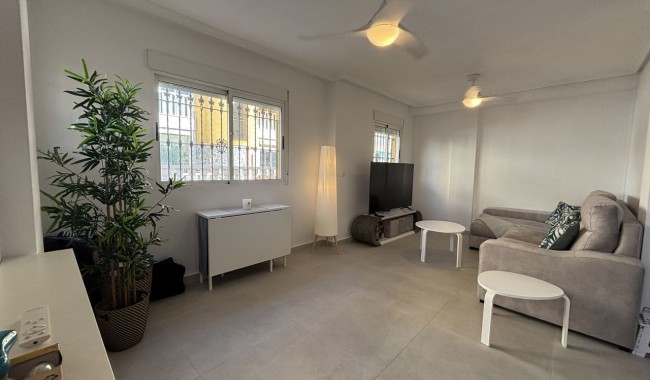 Resale - Townhouse - Orihuela Costa - La Zenia