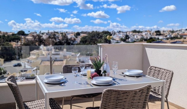 Resale - Apartment - Villamartín