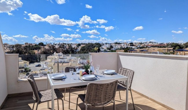 Resale - Apartment - Villamartín