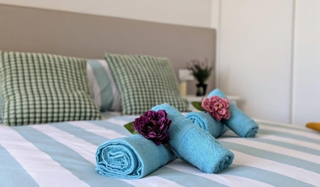 Resale - Apartment - Villamartín