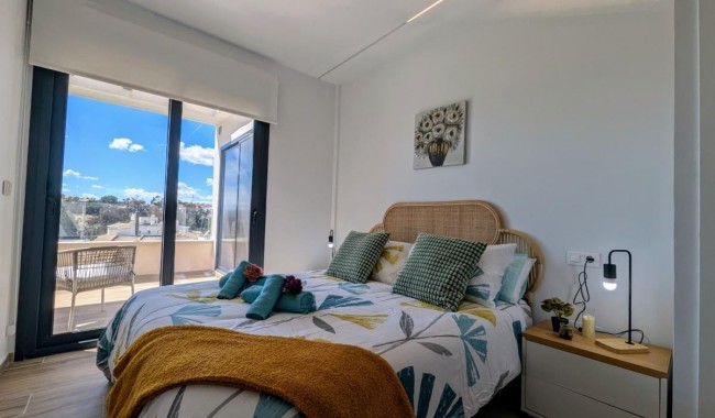 Resale - Apartment - Villamartín