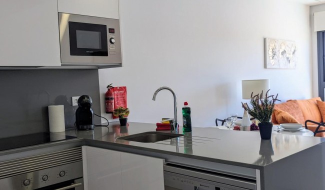 Resale - Apartment - Villamartín