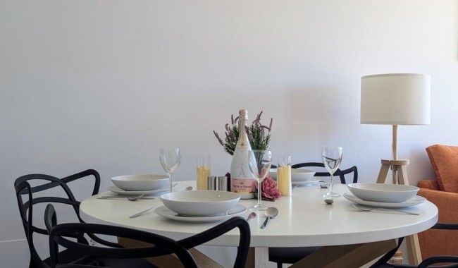 Resale - Apartment - Villamartín