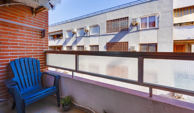 Resale - Apartment - Torrevieja - Playa de La Acequion
