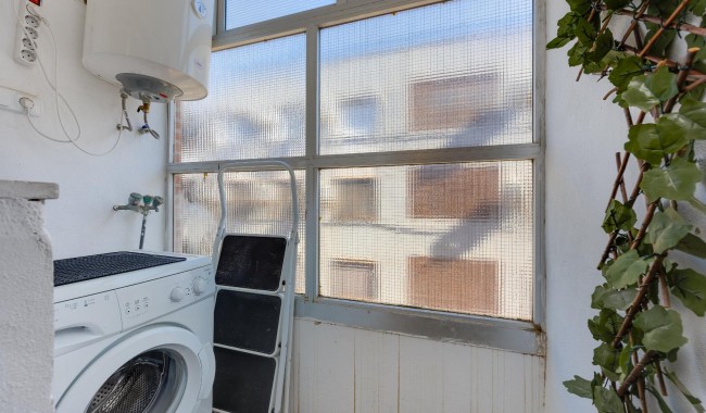 Resale - Apartment - Torrevieja - Playa de La Acequion