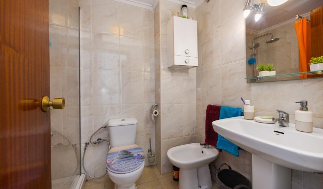 Resale - Apartment - Torrevieja - Playa de La Acequion