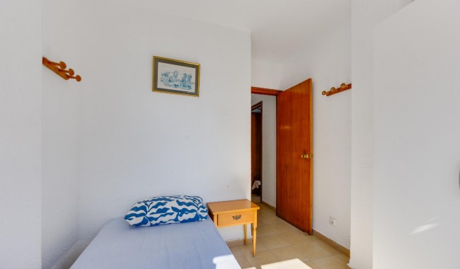 Resale - Apartment - Torrevieja - Playa de La Acequion