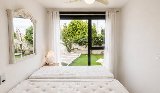 Resale - Apartment - Orihuela Costa - Punta Prima