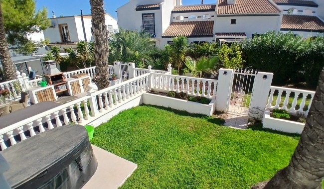 Resale - Townhouse - Villamartín - Orihuela Costa