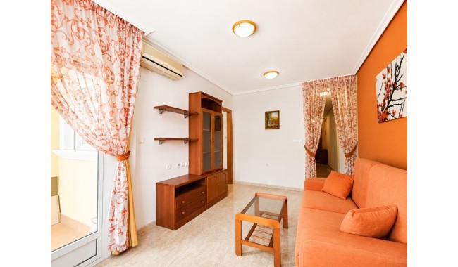 Resale - Apartment - Torrevieja - Playa del cura