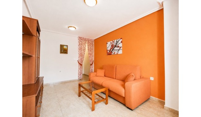 Resale - Apartment - Torrevieja - Playa del cura
