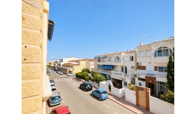 Resale - Apartment - Torrevieja - Playa del cura
