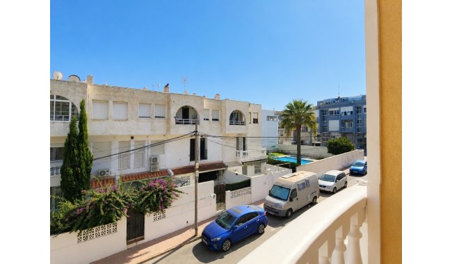 Resale - Apartment - Torrevieja - Playa del cura