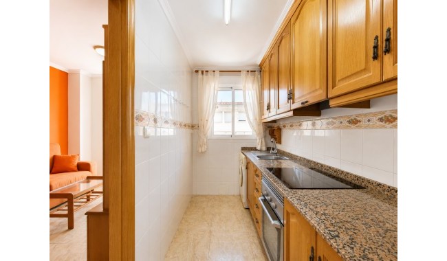 Resale - Apartment - Torrevieja - Playa del cura