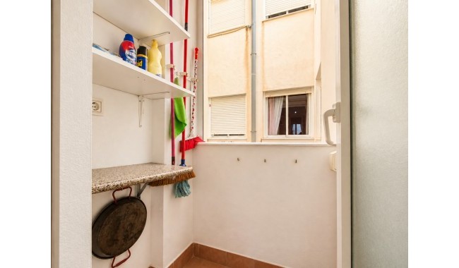 Resale - Apartment - Torrevieja - Playa del cura