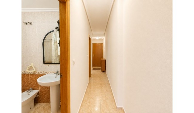 Resale - Apartment - Torrevieja - Playa del cura