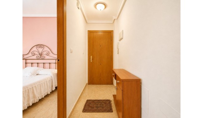 Resale - Apartment - Torrevieja - Playa del cura