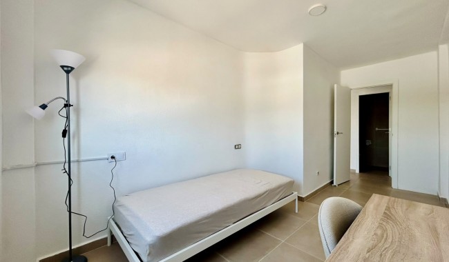 Resale - Apartment - Torrevieja - San Luis