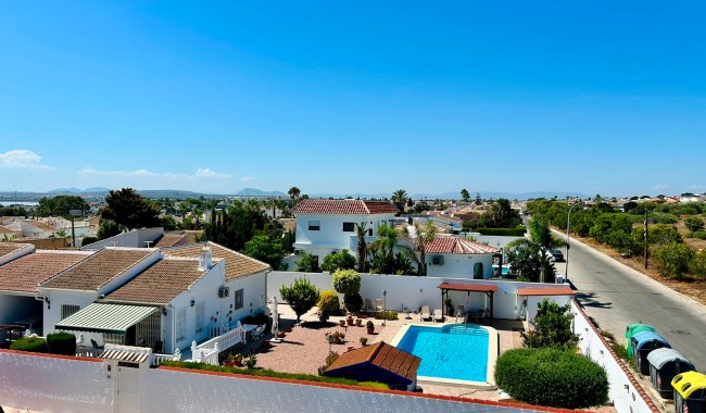 Resale - Apartment - Torrevieja - San Luis
