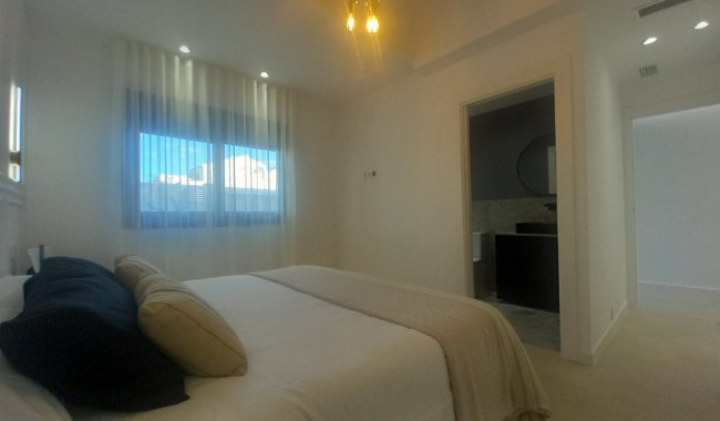 Brukt - Villa - El Chaparral, Torrevieja - El Chaparral