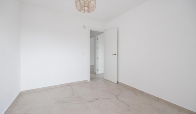 Resale - Apartment - Playa del Acequion