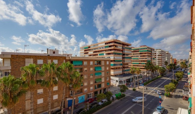 Resale - Apartment - Playa del Acequion