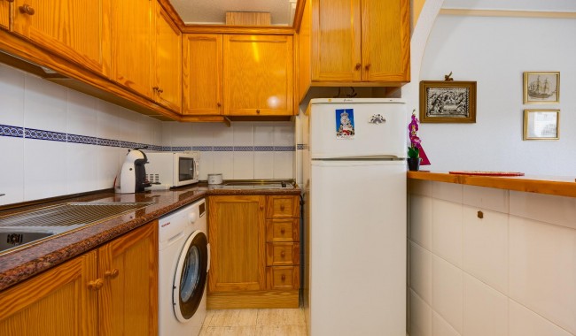 Resale - Apartment - Torrevieja - Playa de La Acequion