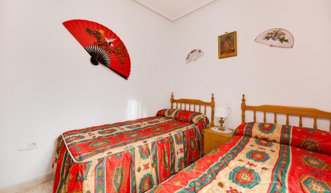 Resale - Apartment - Torrevieja - Playa de La Acequion