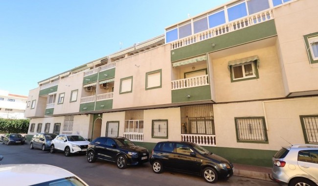 Apartment - Resale - Torrevieja - Estacion de autobuses