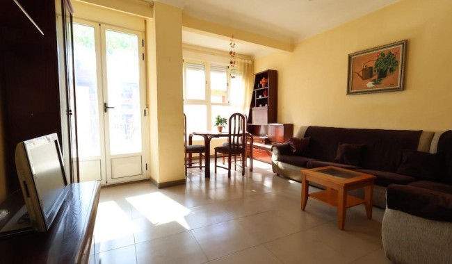 Resale - Apartment - Torrevieja - Centro