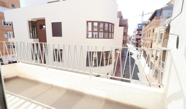 Resale - Apartment - Torrevieja - Centro