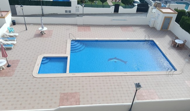 Segunda mano - Apartamento - Los Montesinos - Urbanizacion montesol