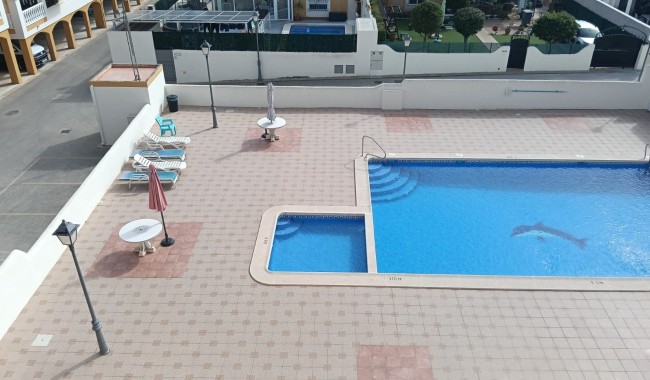 Segunda mano - Apartamento - Los Montesinos - Urbanizacion montesol