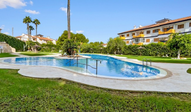 Sprzedaż - Apartament - Mil Palmeras