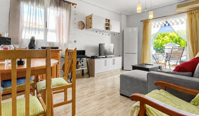 Sprzedaż - Apartament - Mil Palmeras